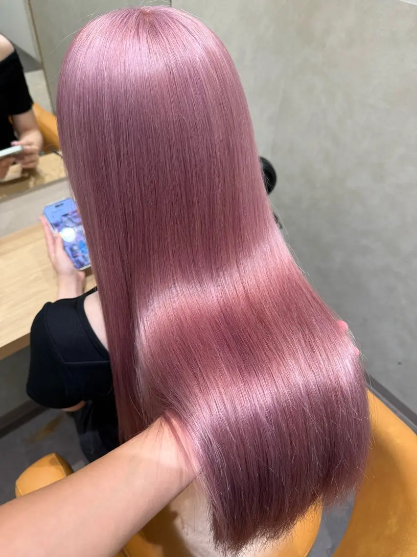 カラー ヘアカラー 𝐚𝐢𝐫𝐢 /ブリーチカラー🎀のヘアスタイル