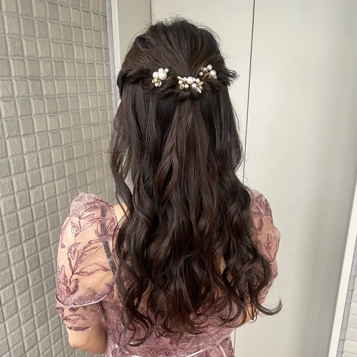 ヘアアレンジ ハーフアップ ヘアセット 銀座：似合わせカラー オリーブ🫒アレンジのヘアスタイル