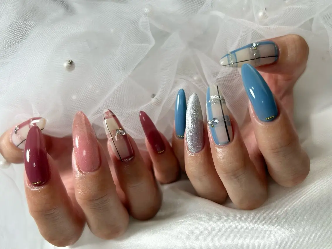ネイル ハンドネイル フットネイル rea .のネイルデザイン
