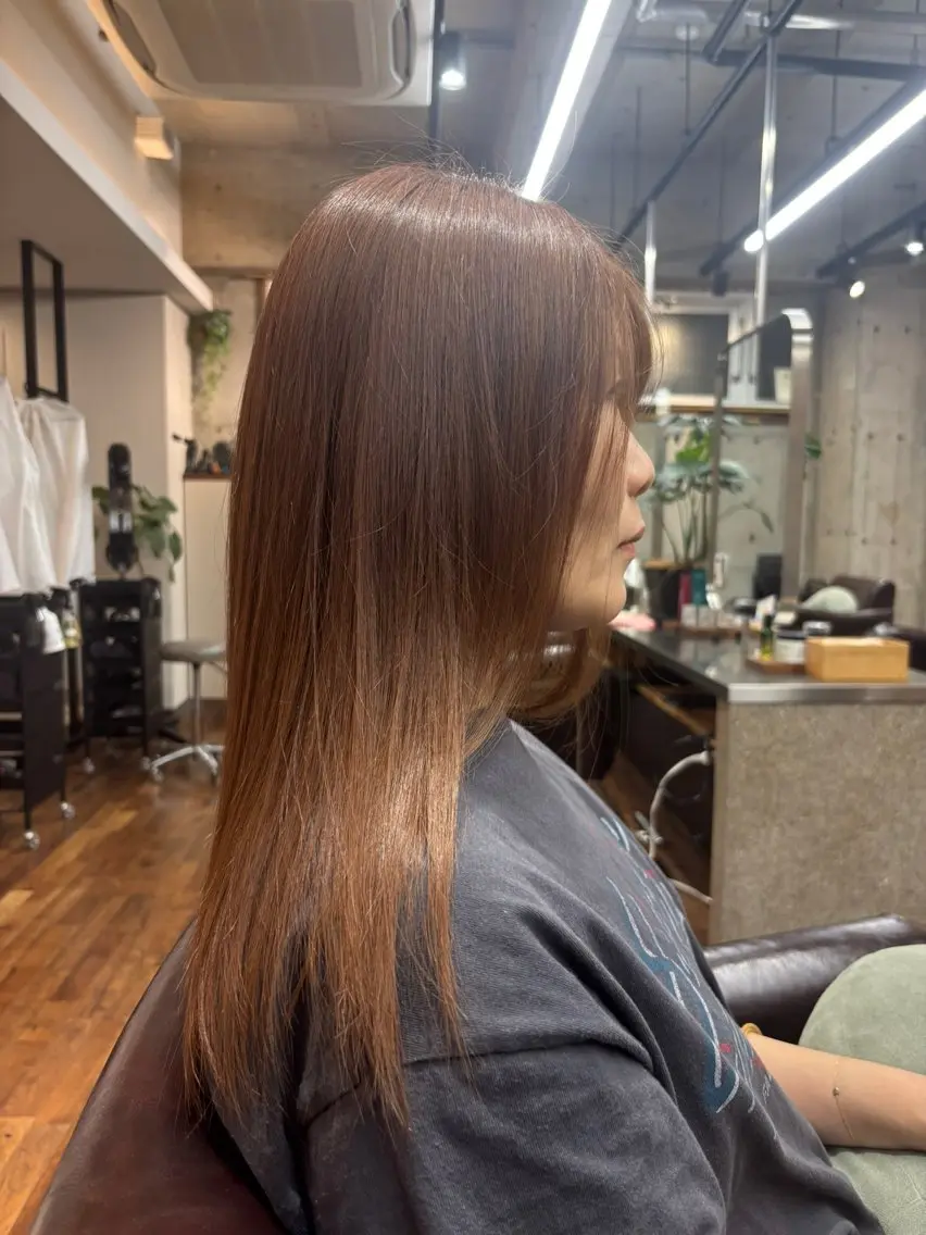 セミロング ヘアカラー トリートメント アシスタント KAEDEのヘアスタイル