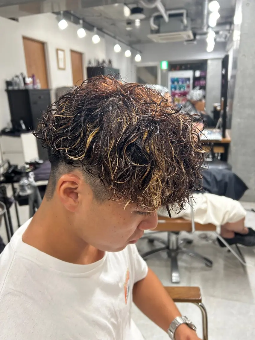 パーマ メンズ カズキ🌼曲がる 縮毛矯正のヘアスタイル