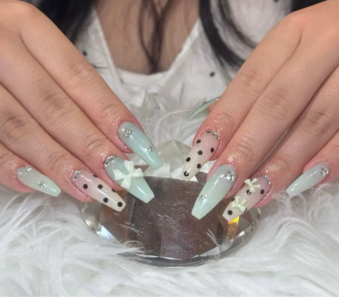 ネイル ハンドネイル Anmi Nail 新宿のネイルデザイン