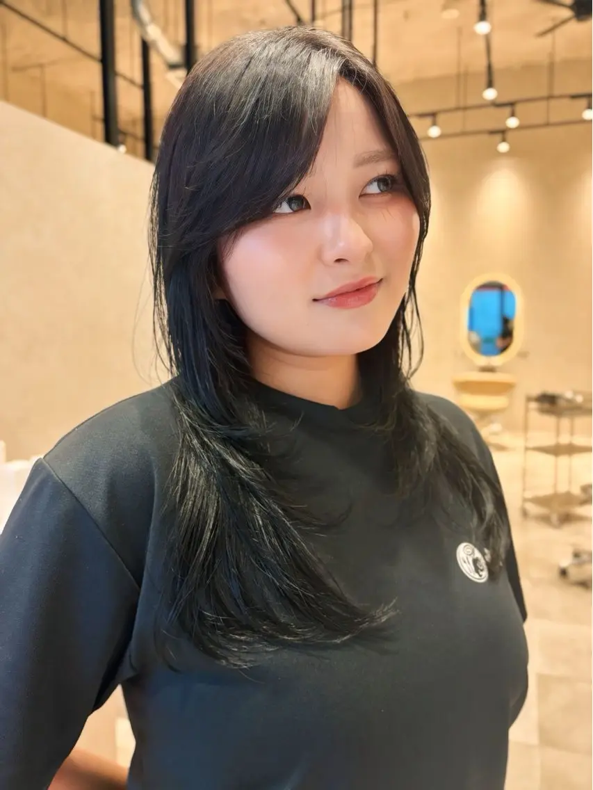 セミロング ヘアカラー トリートメント ECLAT まほのヘアスタイル