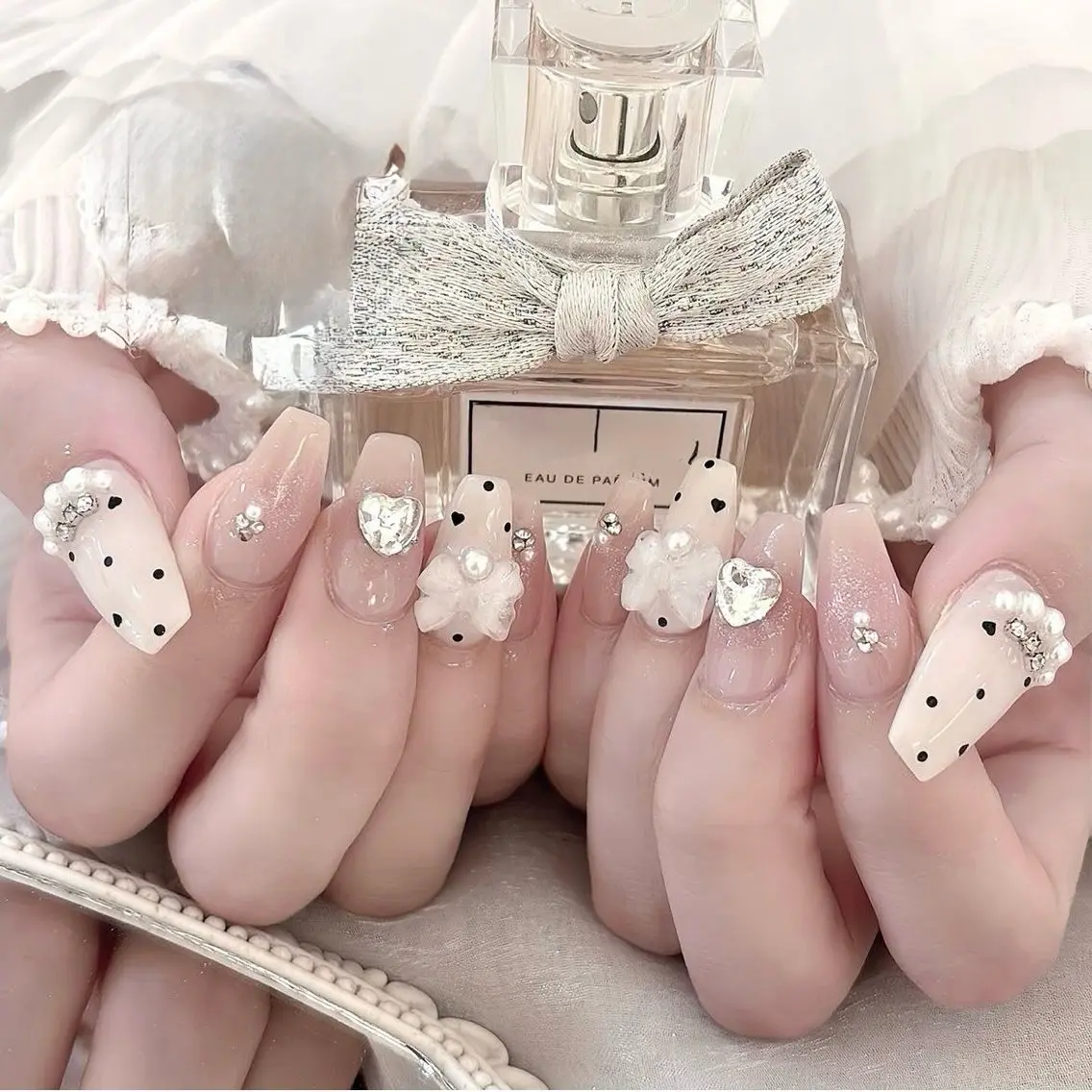 ネイル 長さ出し フレンチネイル グラデーション 卒業式 マグネットネイル MIHANA NAILのネイルデザイン