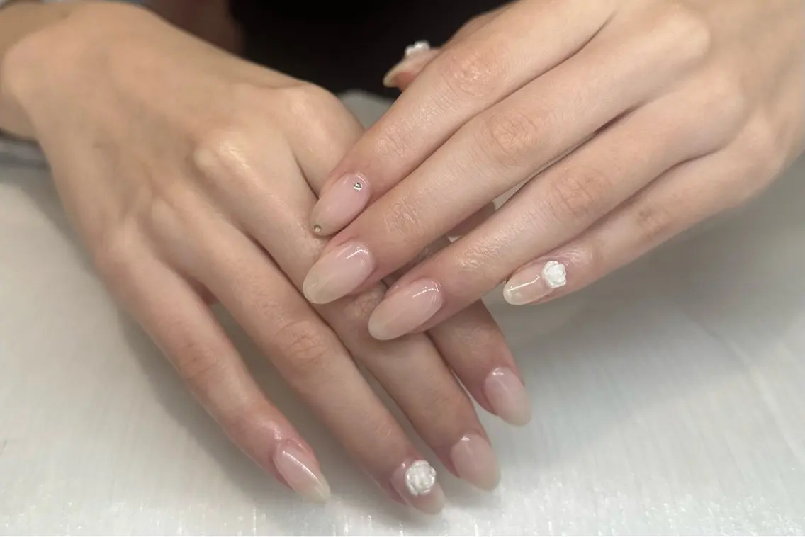 ネイル ストーンネイル Any nail新大久保店のネイルデザイン