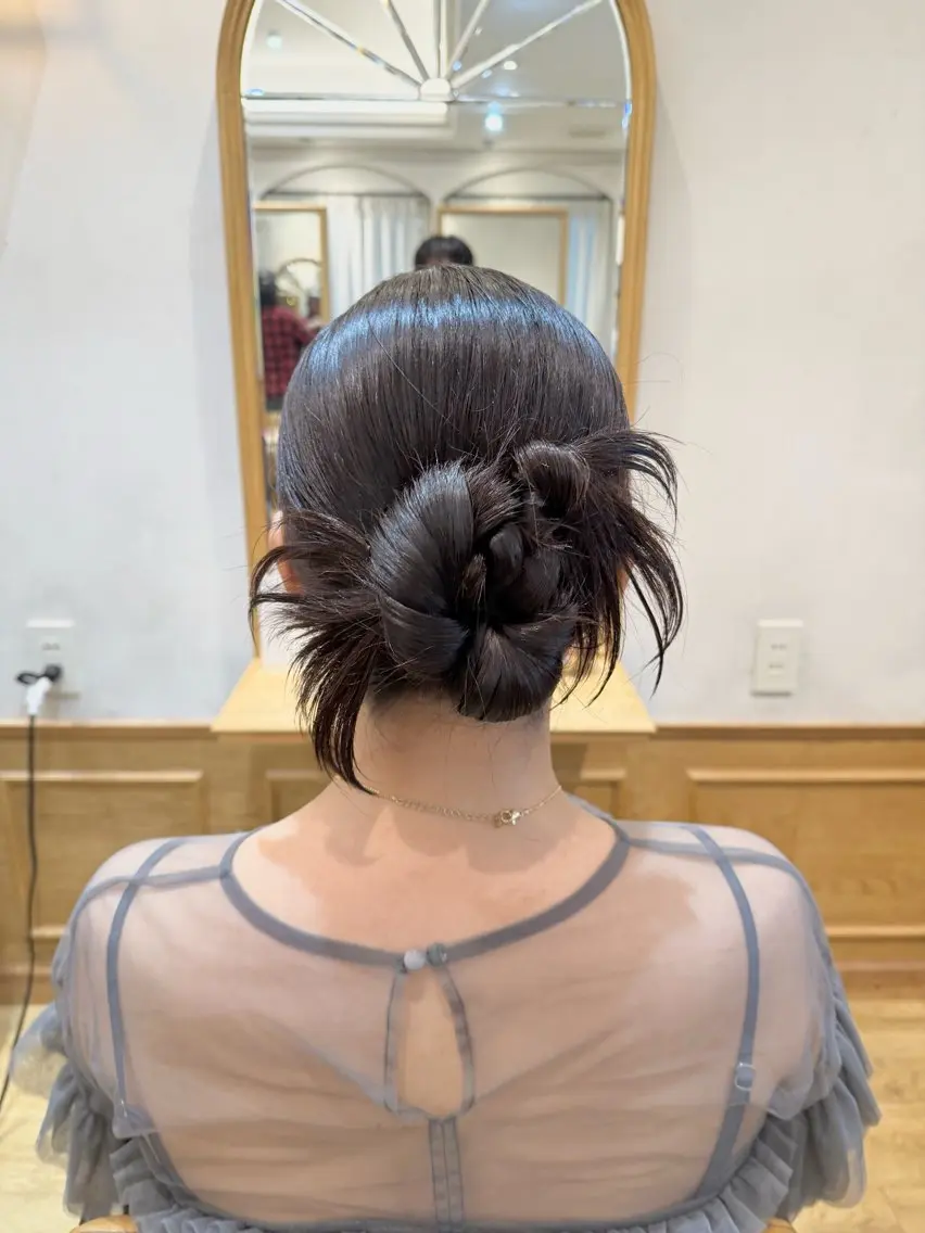 ヘアアレンジ ヘアセット ヘアメイク美容師 🦋サカモトレナ🦋のヘアスタイル