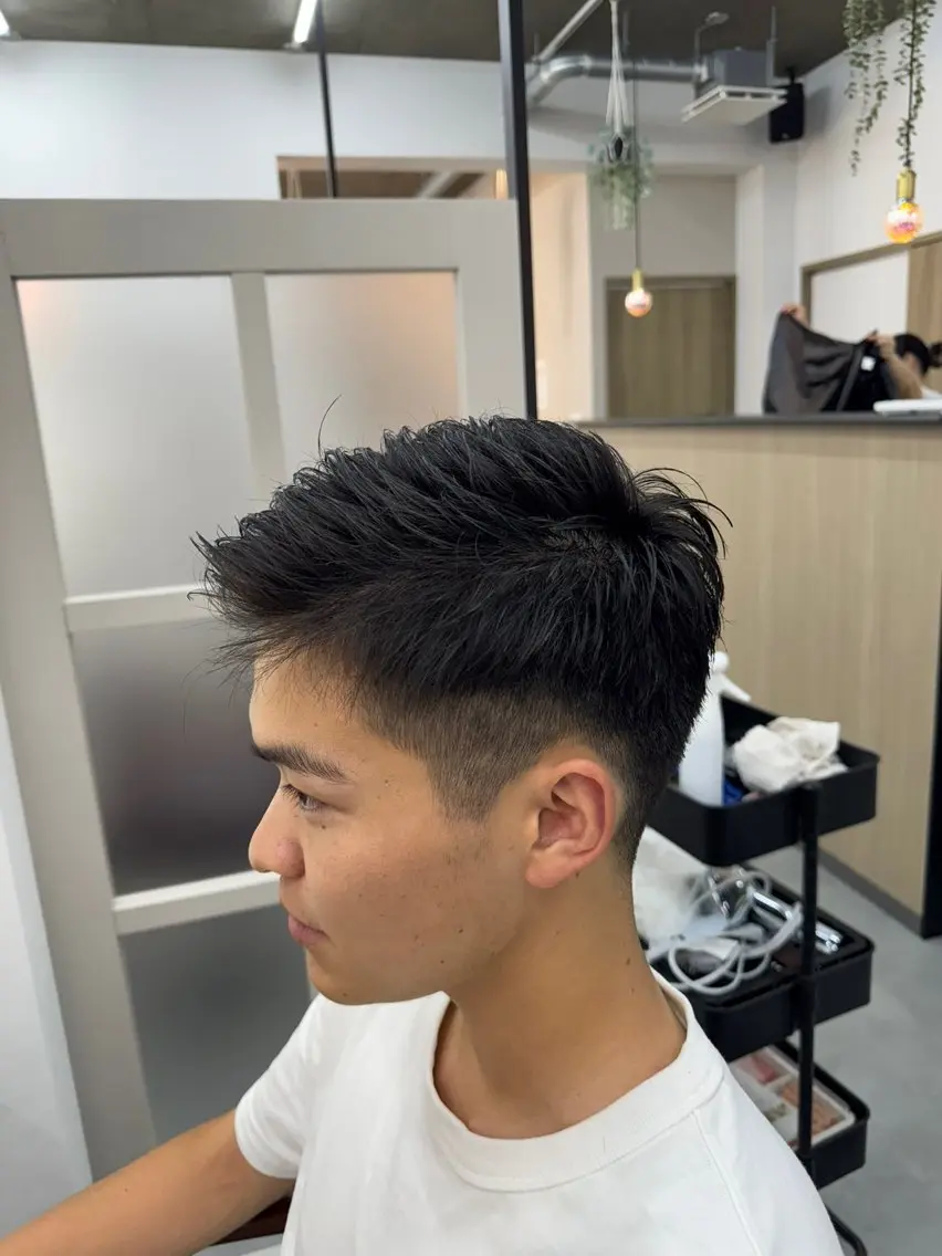 メンズ 刈り上げ 永田 勘児のヘアスタイル