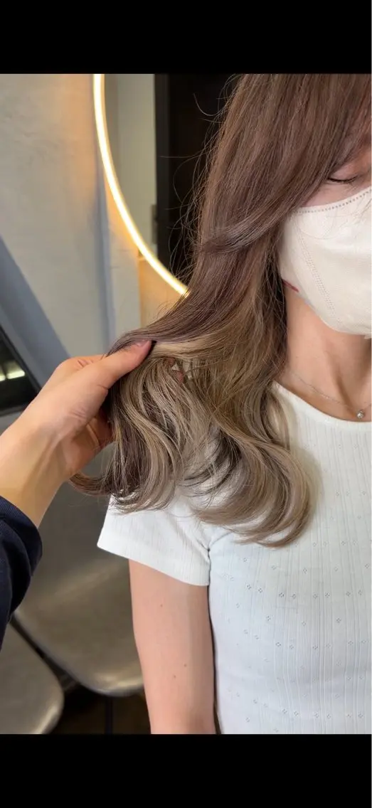カラー ヘアカラー トリートメント ハイトーン GiseL AIRIのヘアスタイル