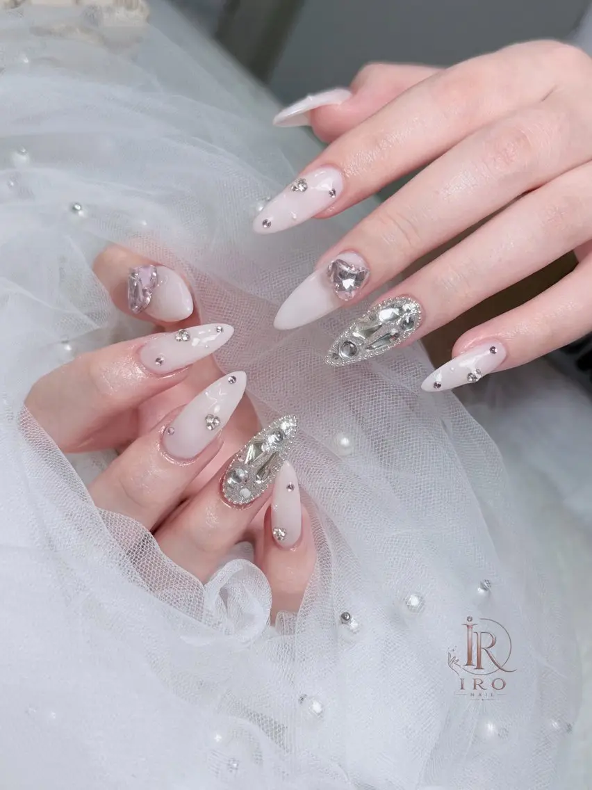 ネイル IRO Nail Studioのネイルデザイン