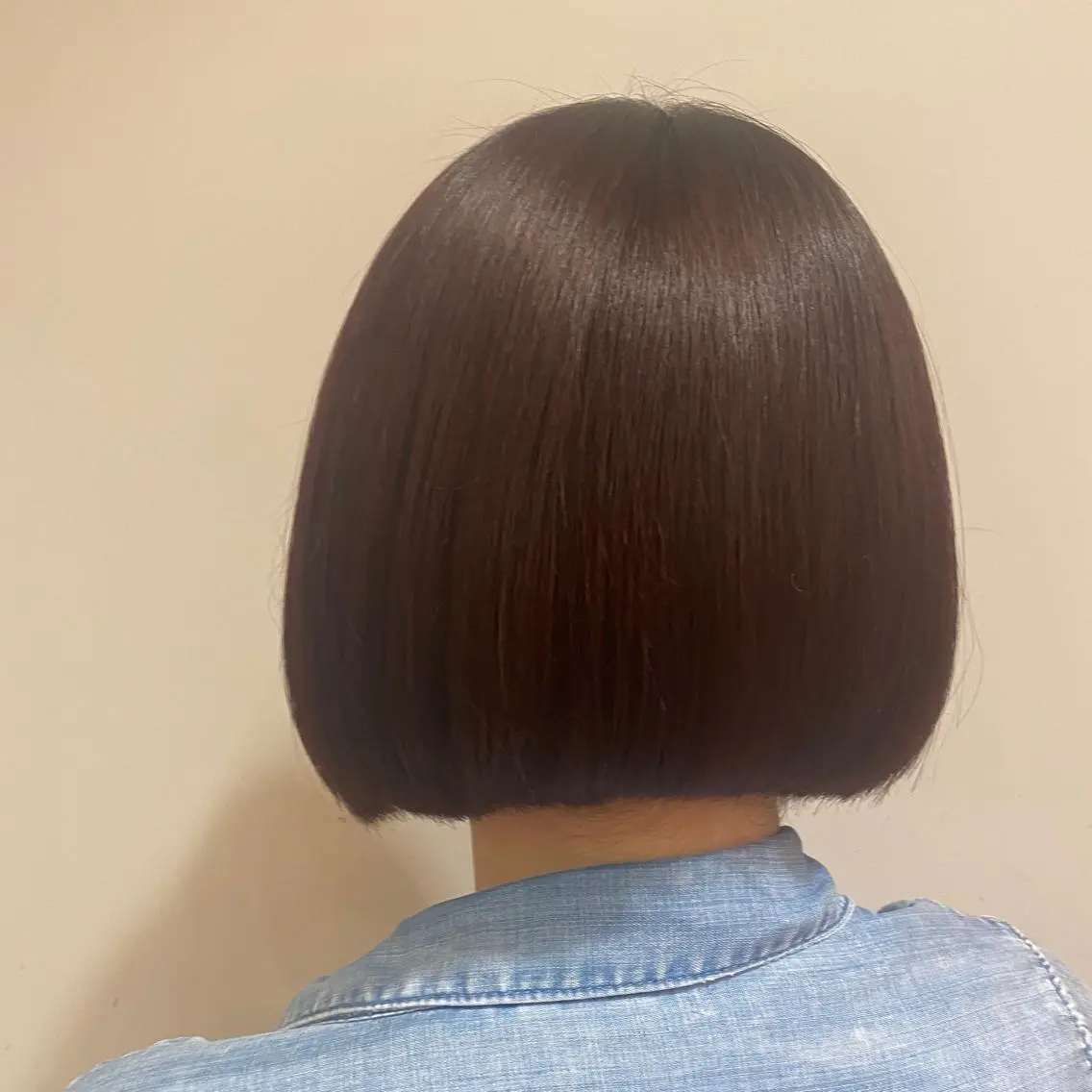 ミディアム ボブ カット トリートメント 大人可愛い♡コテ巻き パーマ🌼杉田 萌恵のヘアスタイル