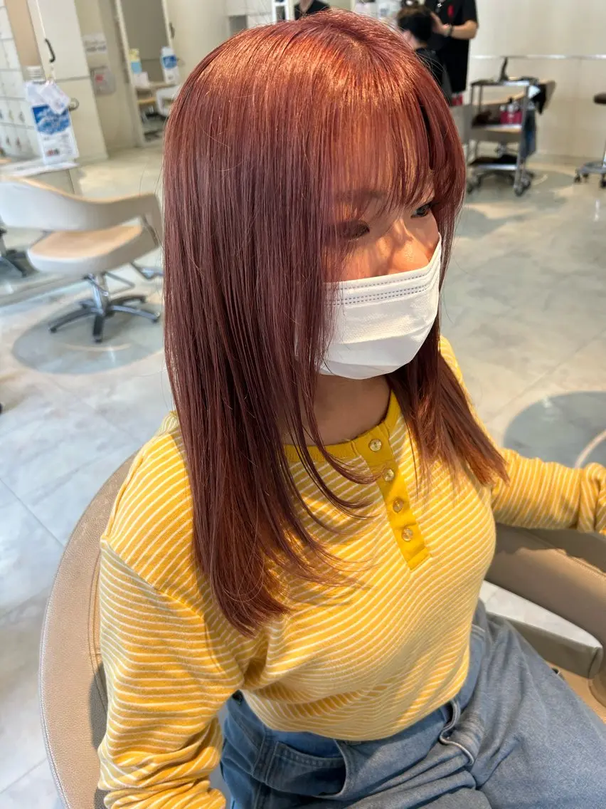 ロング カラー ベージュカラー ブリーチ ピンクカラー ピンクベージュ 顔まわりレイヤー カット ヘアカラー 小森 永のヘアスタイル