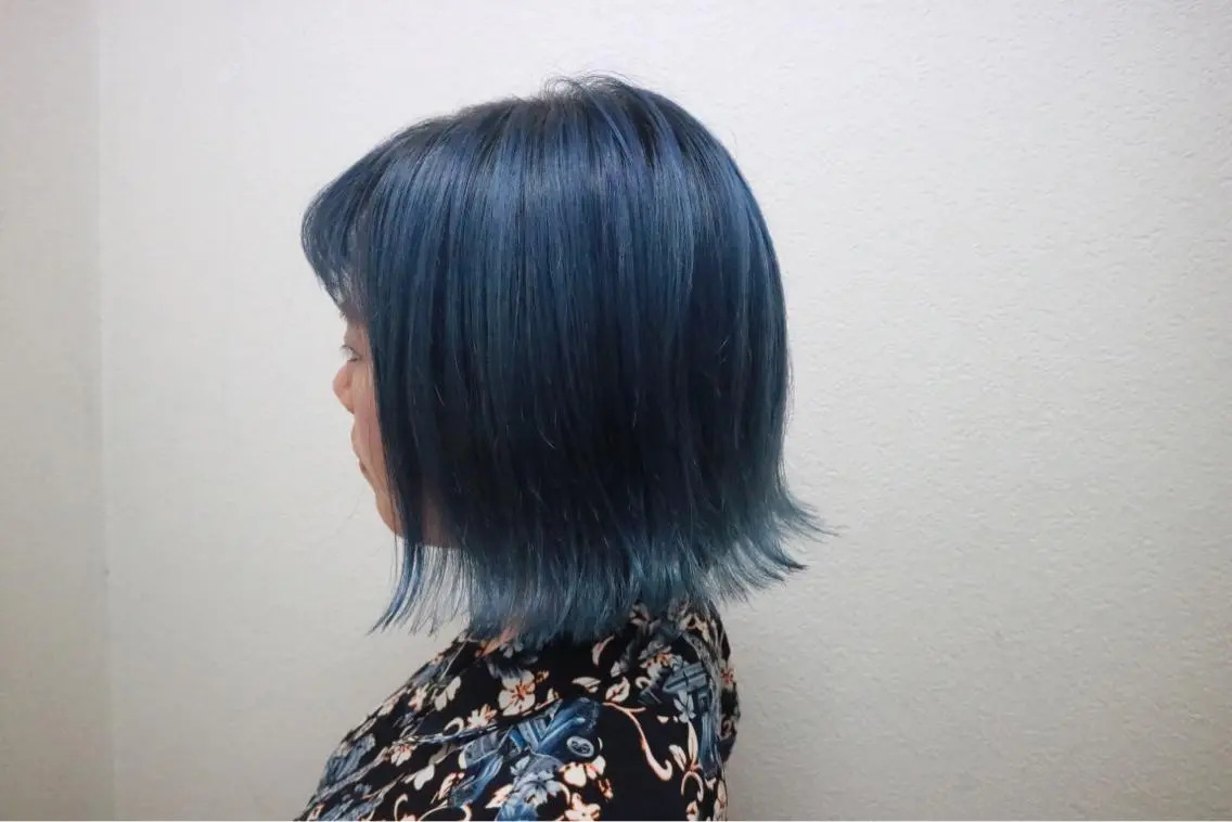 ショート カラー アディクシーカラー ブルーカラー ブルージュ ボブ 外ハネヘア JILBLAN京都 ショート/ハイライトのヘアスタイル