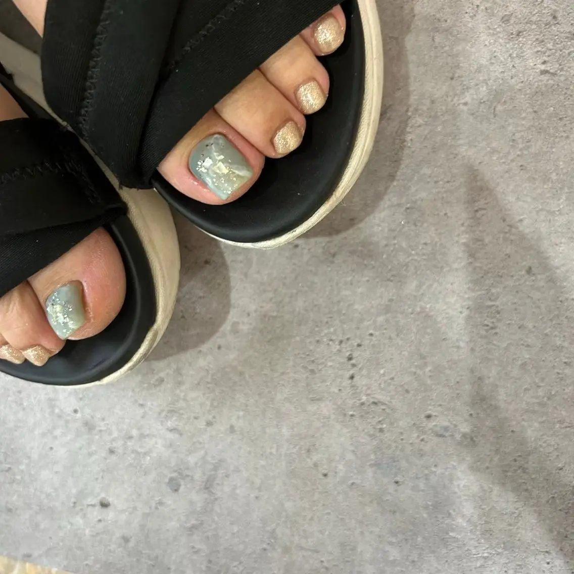 ネイル フットネイル riri. nail salonのネイルデザイン