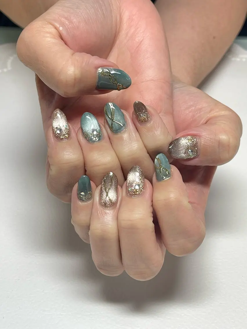 ネイル マグネットネイル Flora nailのネイルデザイン