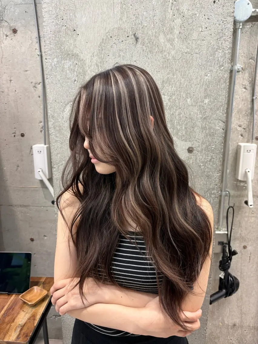 ロング カラー ブリーチ ハイライトカラー ハイライト ヘアカラー ♡ハイライトカラー shinri♡のヘアスタイル