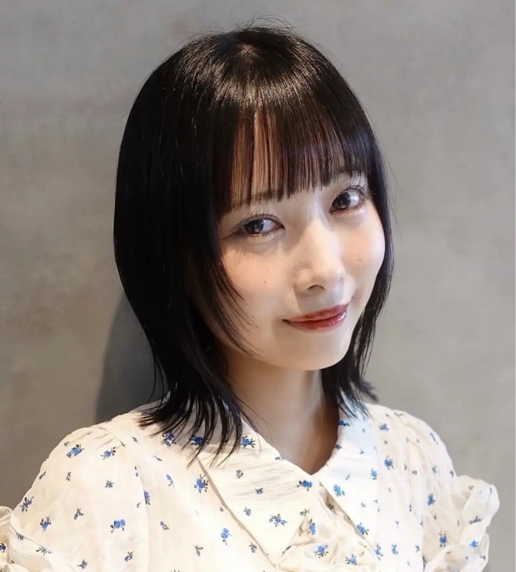 ショート カラー レイヤーカット 外ハネヘア カット ヘアカラー トリートメント 360°キレイなボブ /ミヤノのヘアスタイル