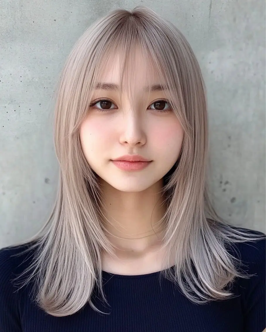 ミディアム カラー カット ヘアカラー トリートメント 顔まわり× レイヤー/MIUのヘアスタイル
