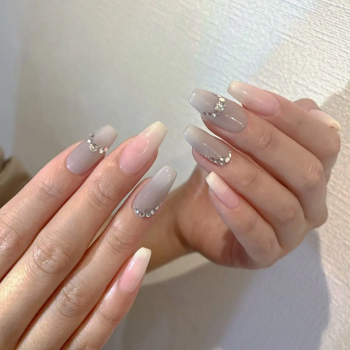 セミロング ハンドネイル めぐみのネイルサロン スタッフ練習のネイルデザイン