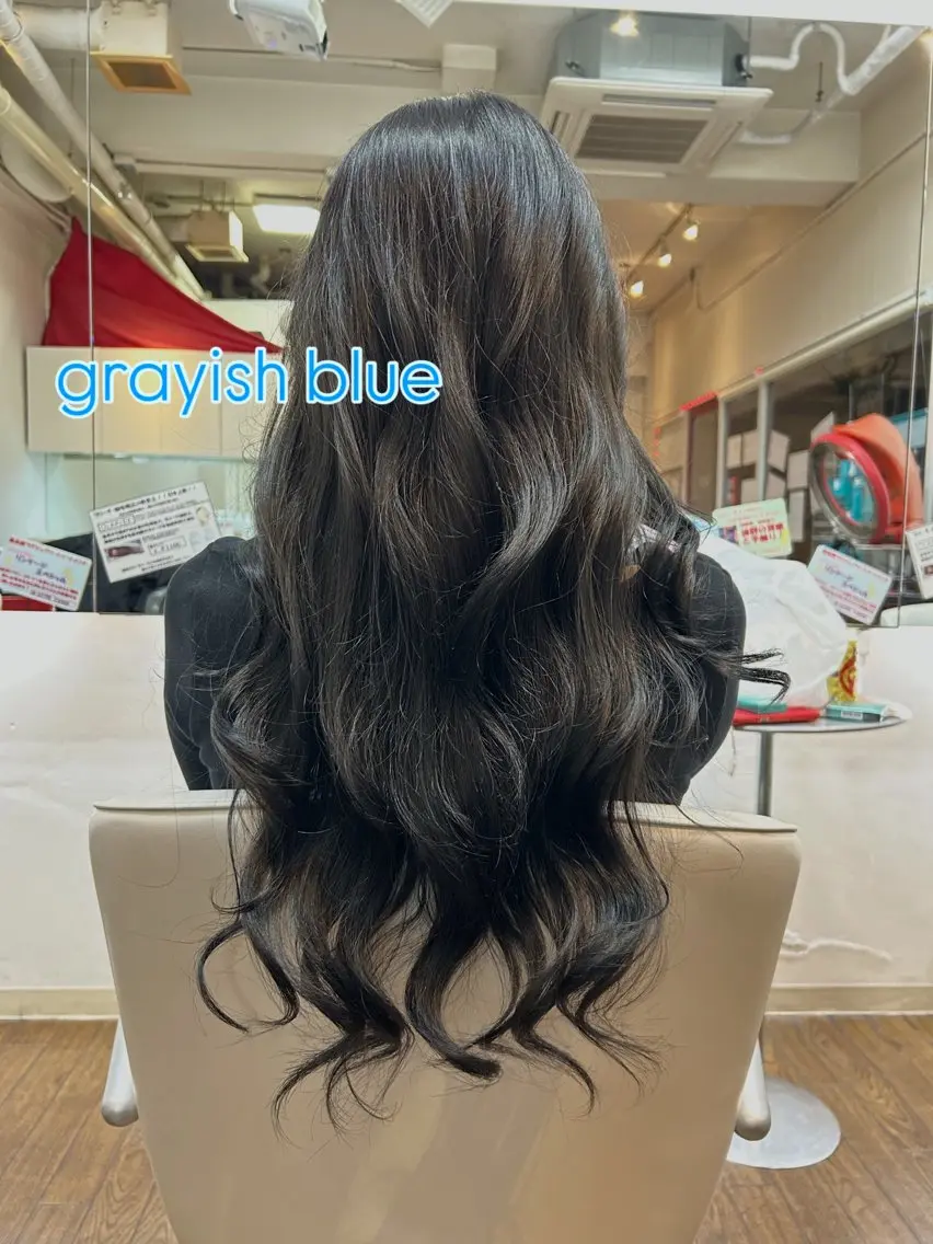 ロング ヘアカラー GLAD 萩原のヘアスタイル