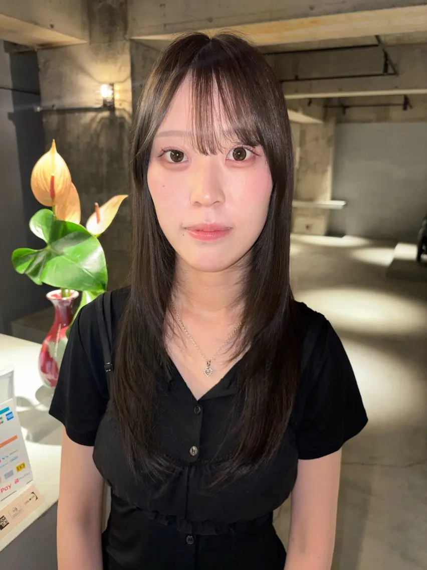 カラー yu 🍓/レイヤー /透明感カラーのヘアスタイル