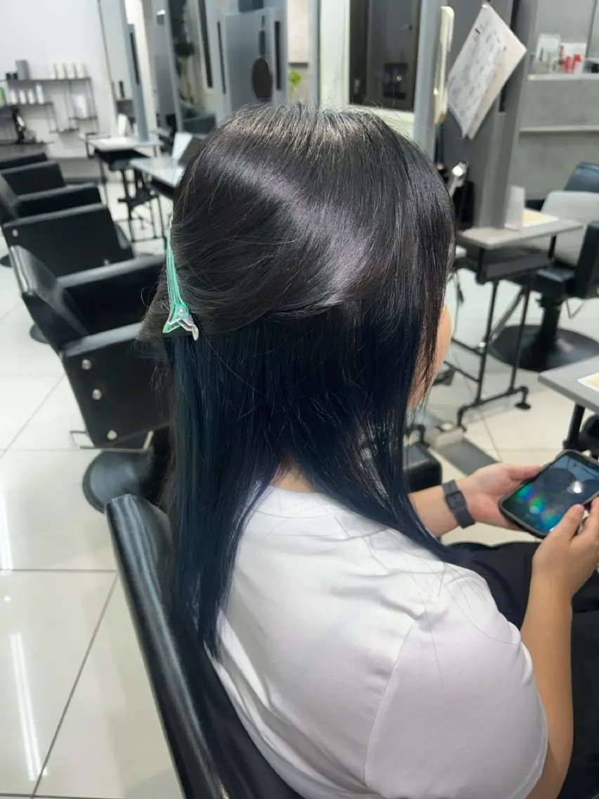 ミディアム カラー ヘアカラー 艶カラー🐳🫧 サヤカ 🐳のヘアスタイル