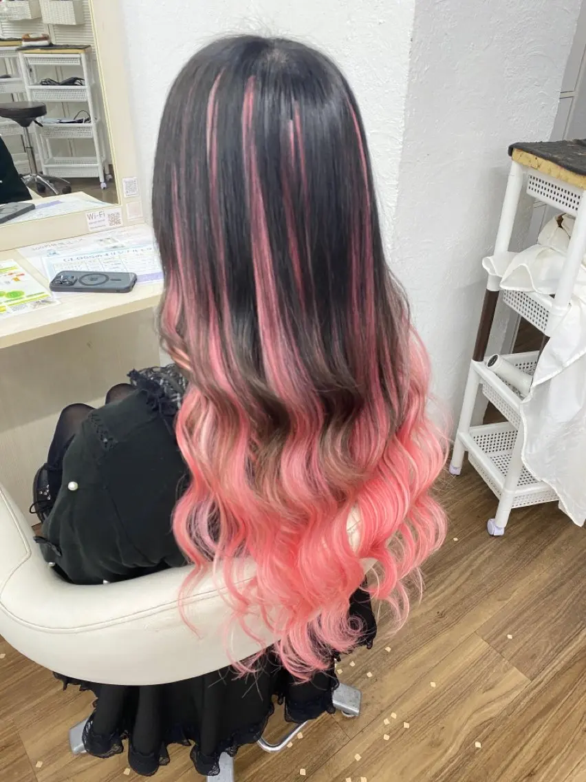 ロング カラー エクステ エクステ GLOSS 心斎橋 山上のヘアスタイル