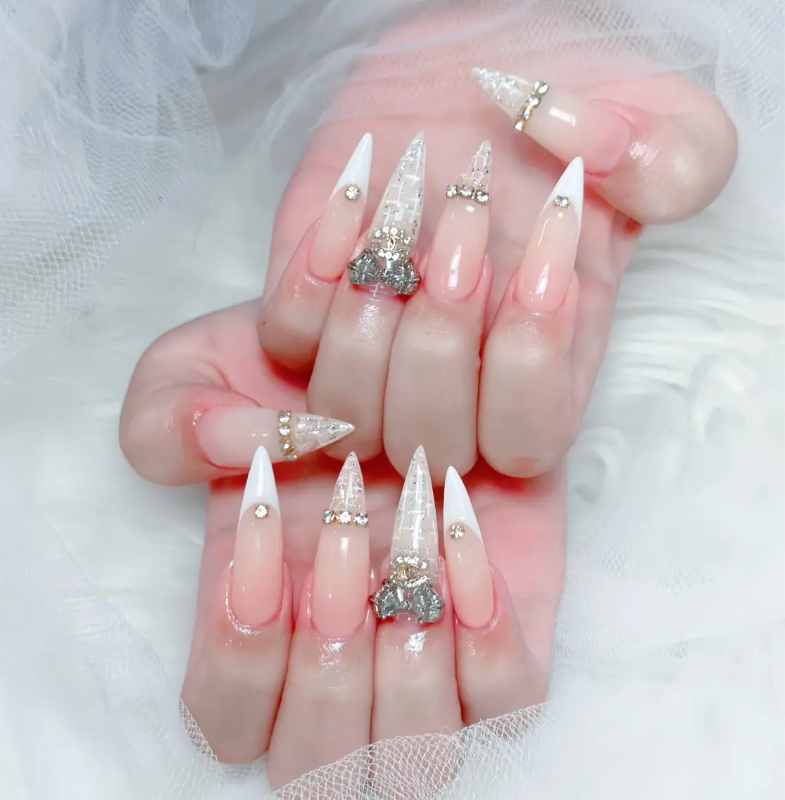 ネイル ブルー ジェルネイル ガーリー グラデーション グリーン ハンドネイル Rin Nail 新大久保店のネイルデザイン