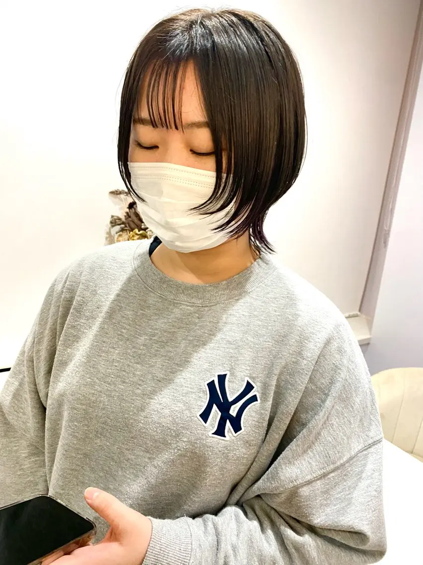 ショート カラー ヘアアレンジ イヤリングカラー ウルフカット カット ヘアカラー トリートメント 新井 広之のヘアスタイル