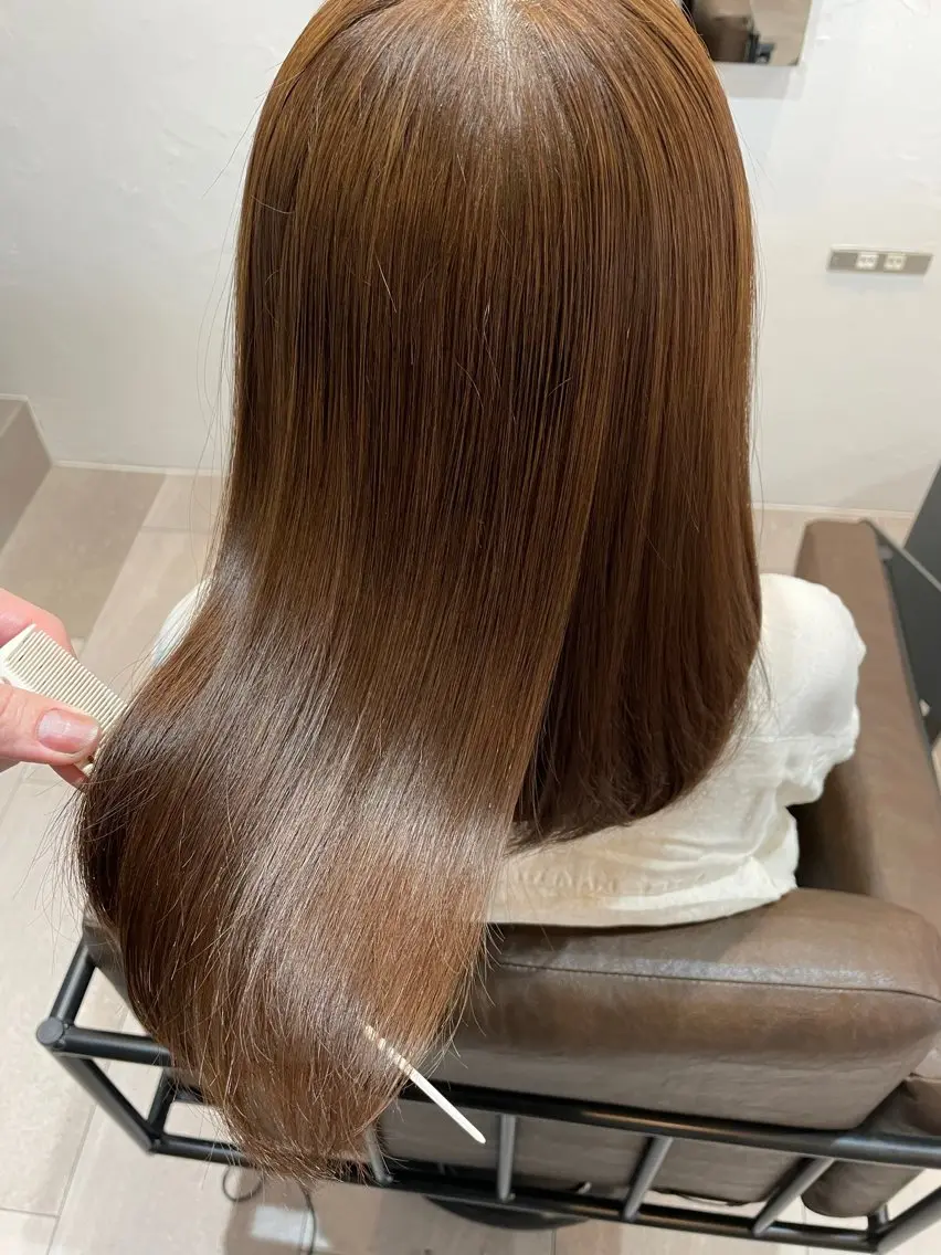 似合わせカット＋リタッチカラー　　　　　　　　　　　　　　　¥13200→¥12000　（税込み）の写真