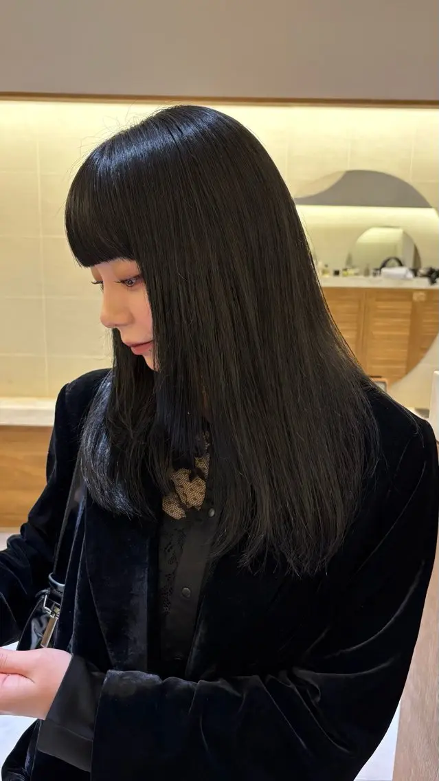 ロング カラー 《ショートカット》 ナミのヘアスタイル
