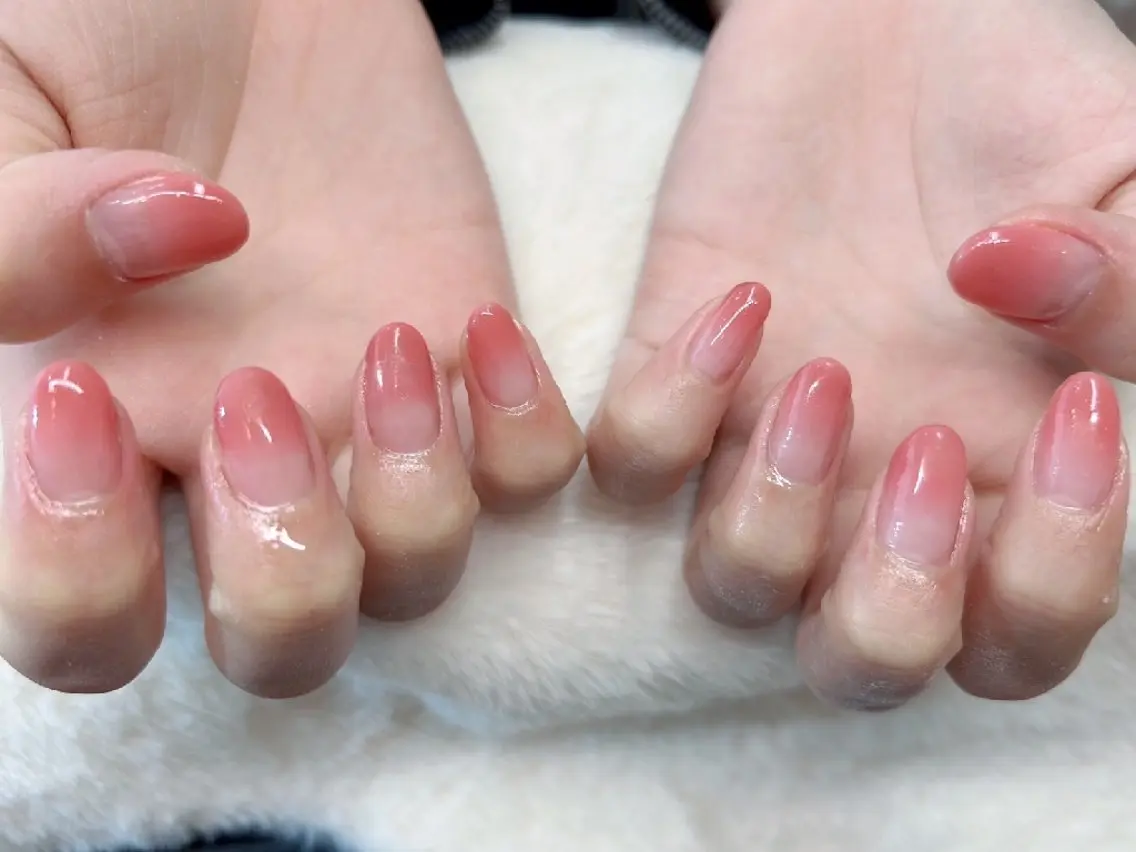 ネイル グラデーション ピンク シンプルネイル ハンドネイル ハンドケア 心斎橋Salon Epokkuのネイルデザイン