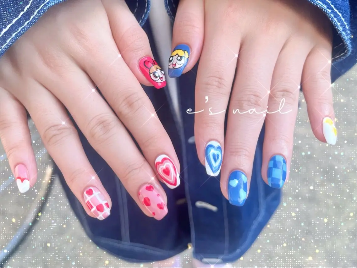 ネイル e’s nail Lumièreのネイルデザイン