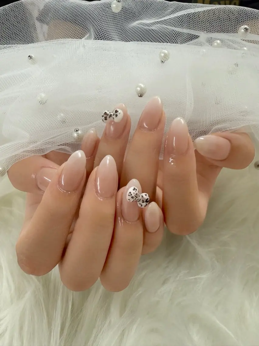 シンプル❣️ハンドネイル持ち込みデザイン💅✨（ﾊﾟｰﾂ代別途¥220​〜​）の写真