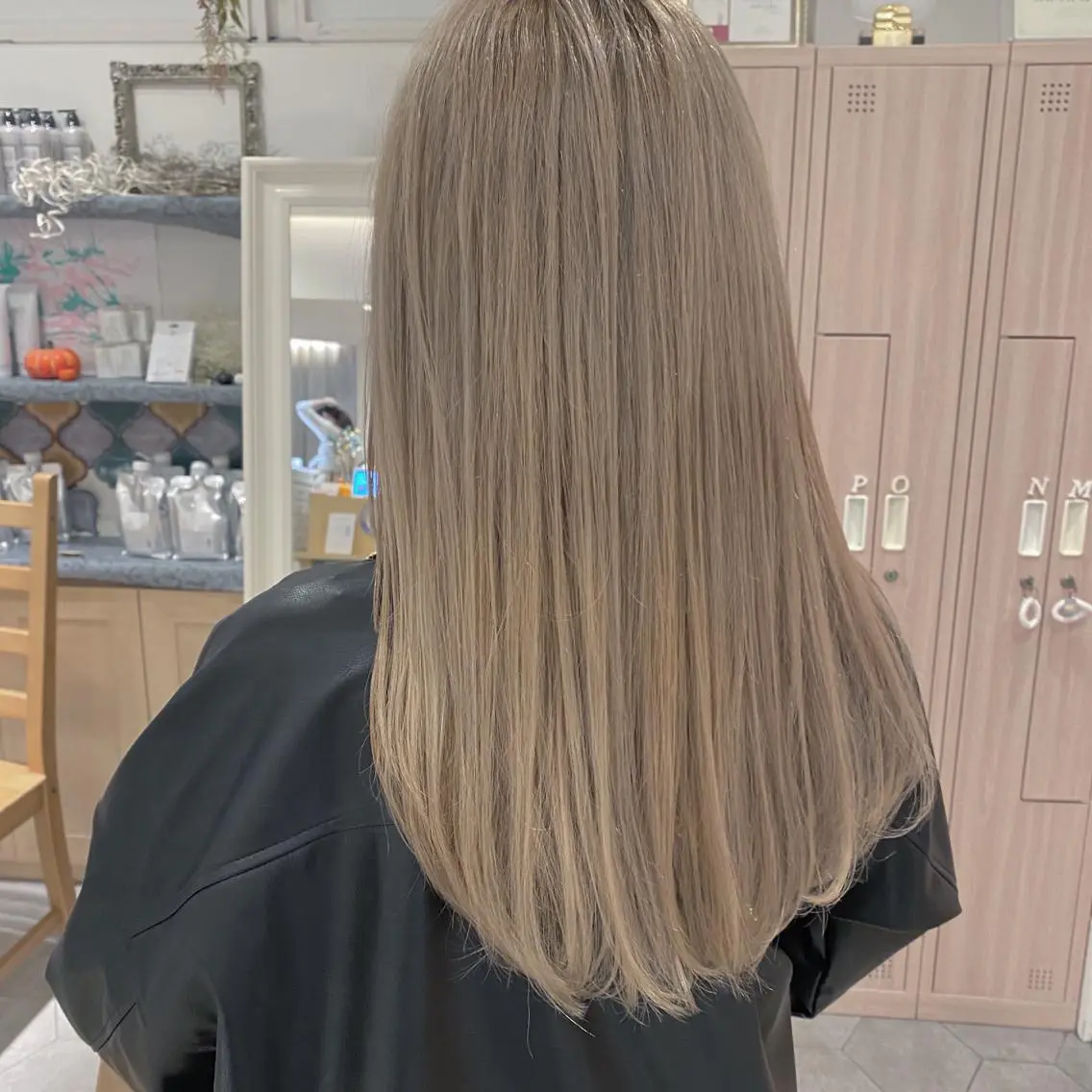 【ミニモ限定プライス🎀】カット+カラー+シールエクステ80枚+プラチナトリートメント+RefaファインバブルVEENAの写真