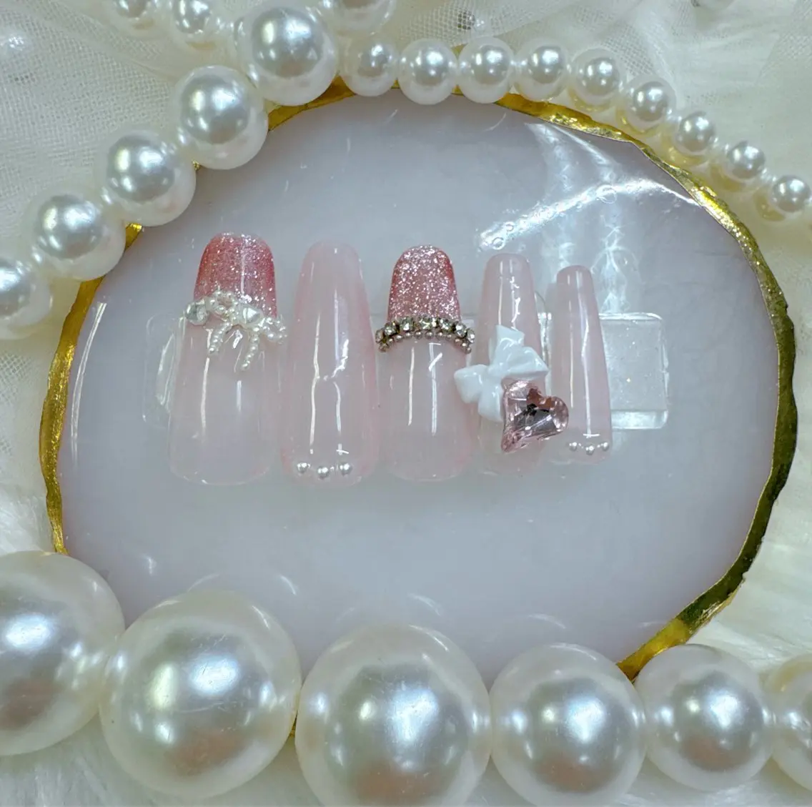 ネイル アートネイル べっ甲ネイル ボルドー チークネイル ドット Queeens nailのネイルデザイン