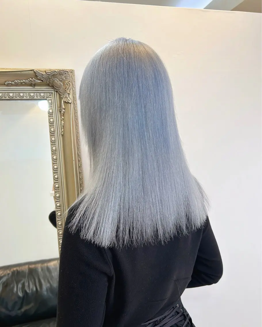 セミロング カラー ブリーチ ヘアカラー ANKH CROSS 🦋mako🦋のヘアスタイル