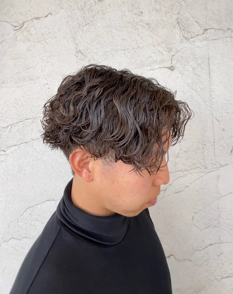 パーマ メンズ 林 侑弥のヘアスタイル