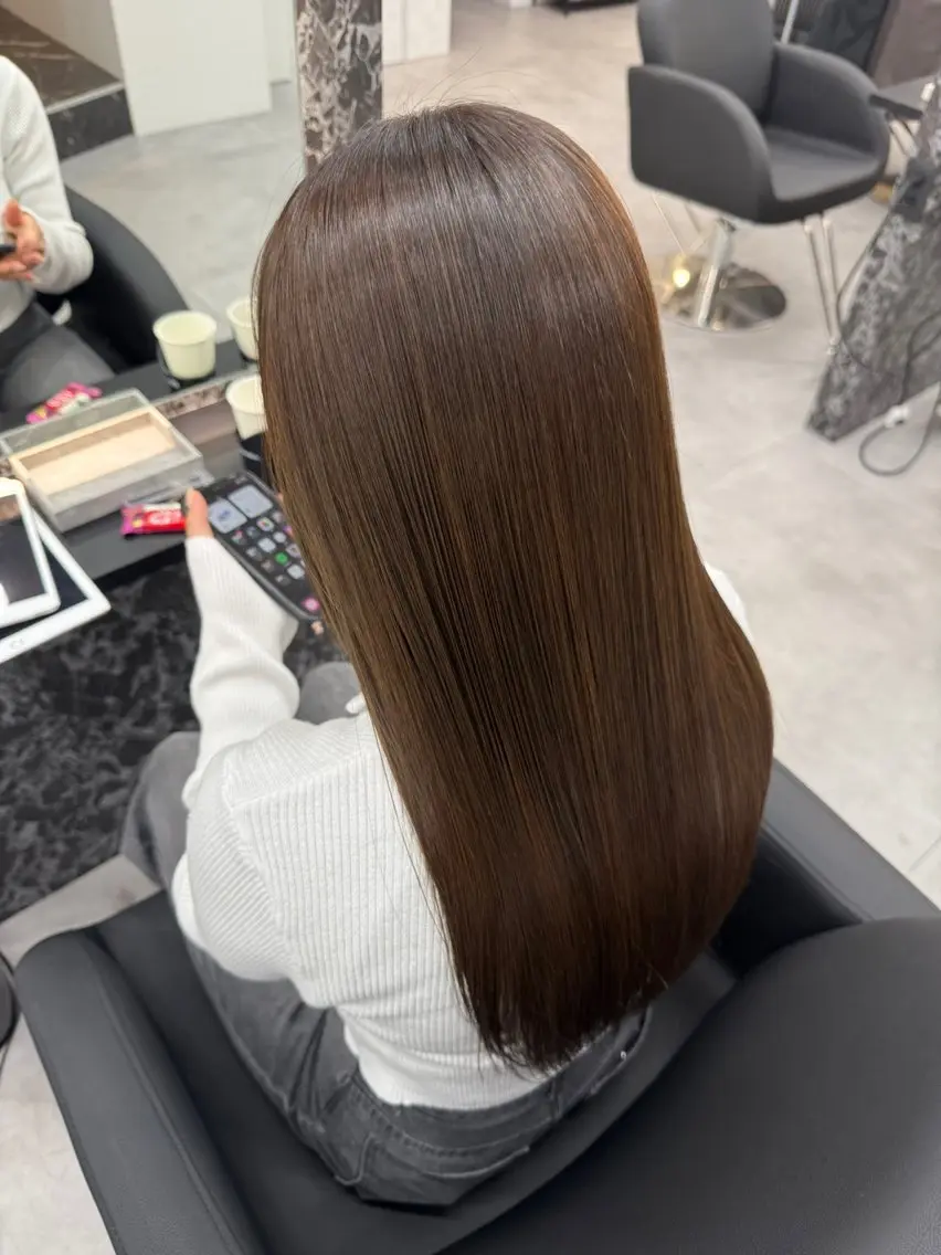セミロング 髪質改善 大日方 祐介のヘアスタイル