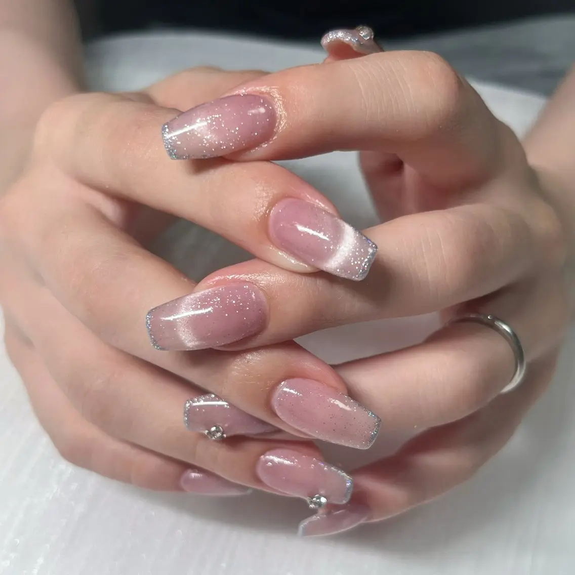 ネイル フレンチネイル マグネットネイル マグネットフレンチ ハンドネイル nail room Byeolのネイルデザイン