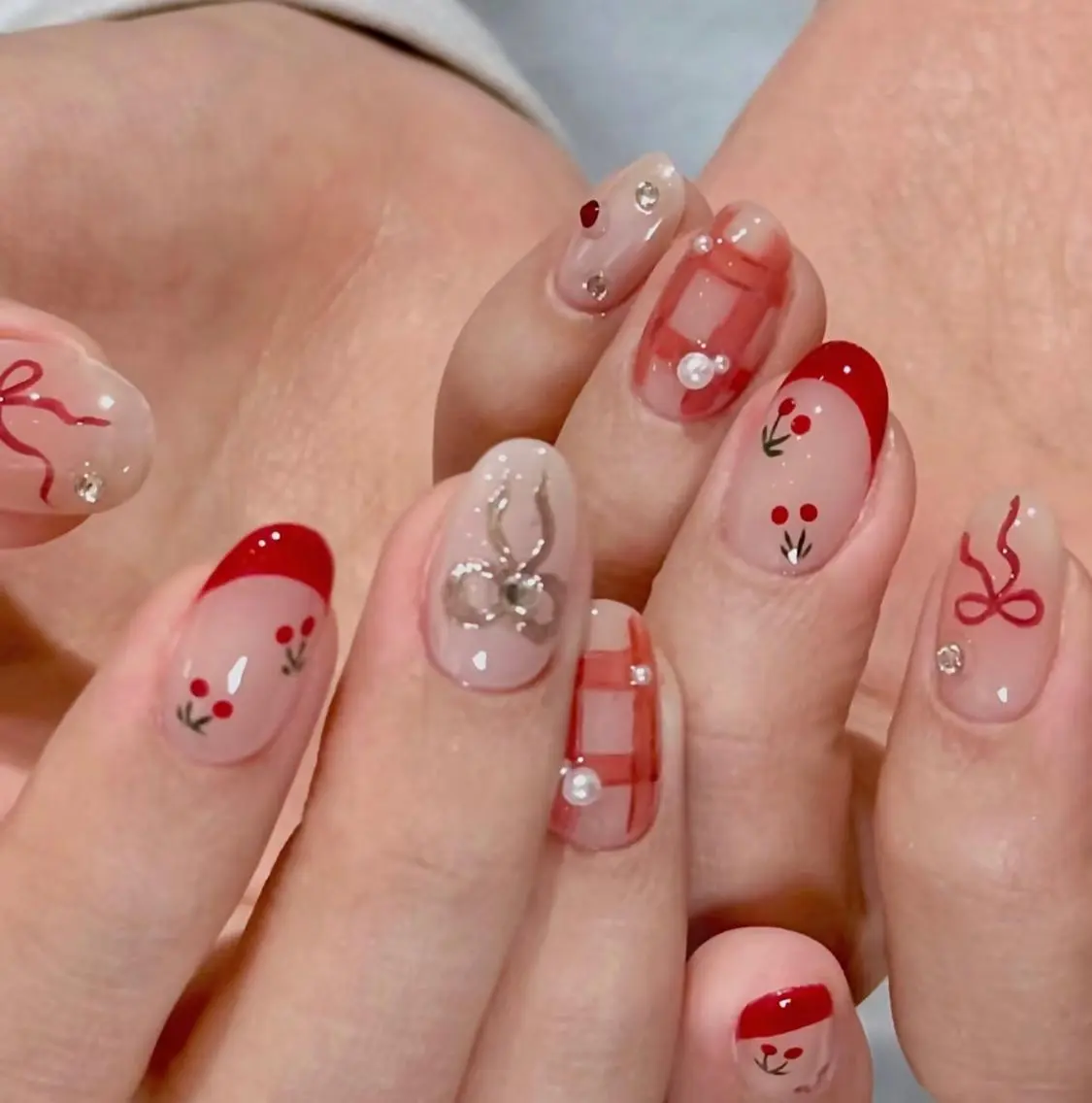 ネイル ハンドネイル 🎀 Ayaka_nailのネイルデザイン