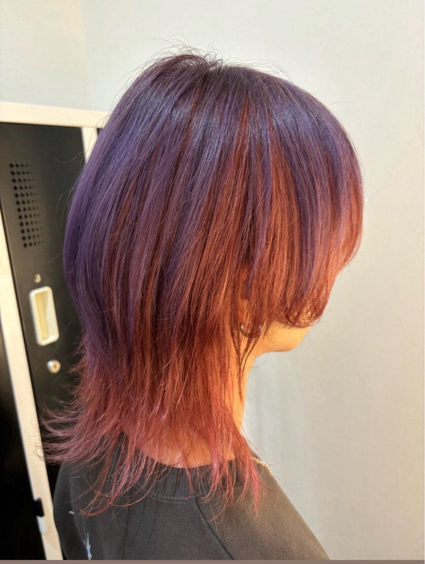 ミディアム カラー メンズ メンズウルフカット ウルフカット カット ヘアカラー Bianca伊勢崎 山崎南乃のヘアスタイル