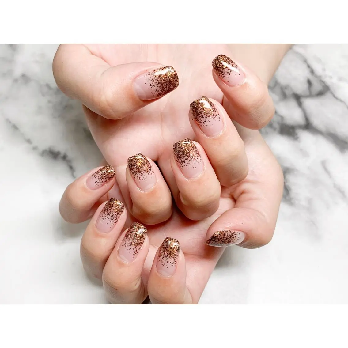 ネイル ラメ(グリッター) ラメグラデーション nailsalon maluriのネイルデザイン