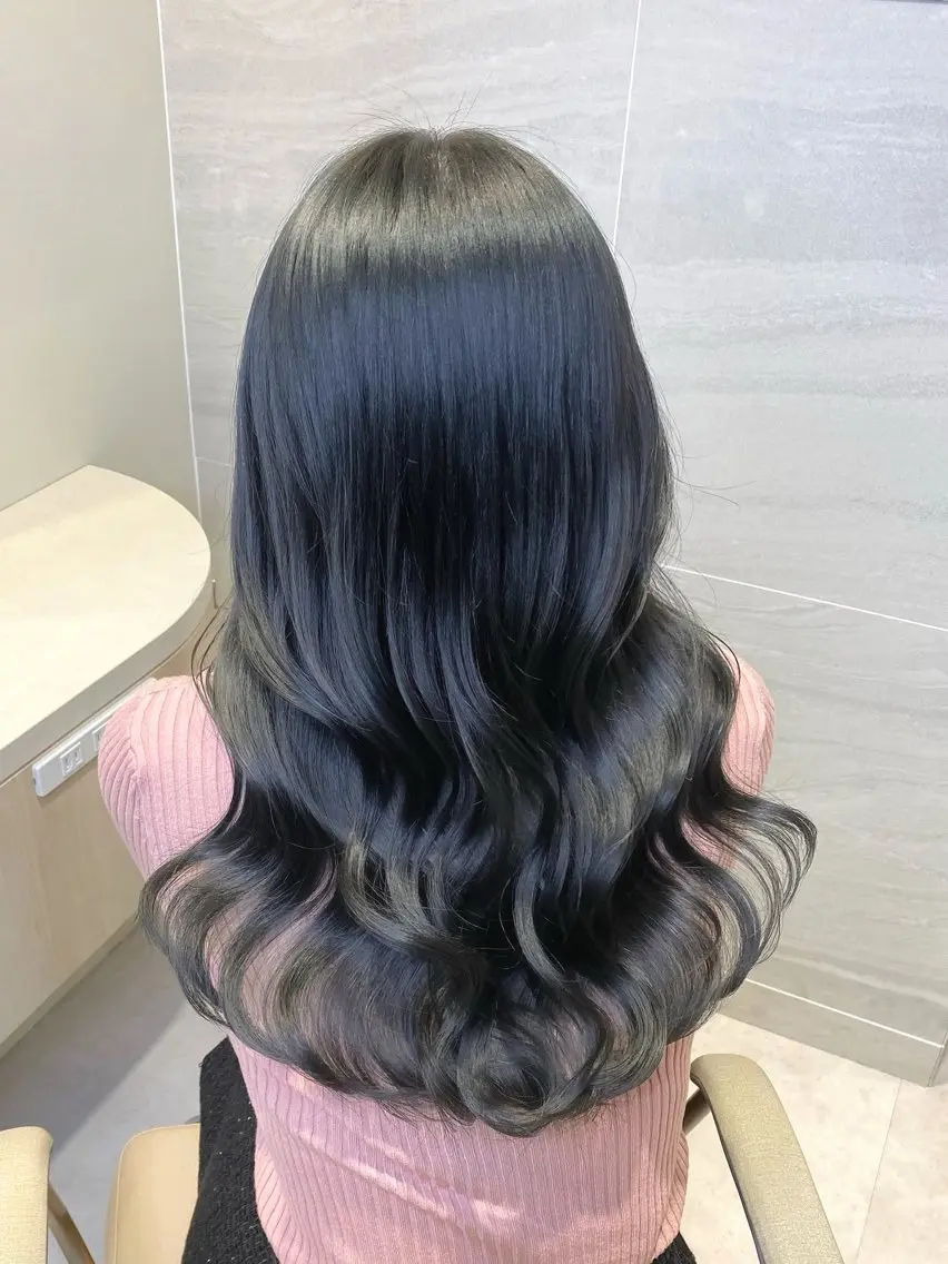 ロング カラー グレージュ イルミナカラー オリーブグレージュ オリーブグレー 透明感カラー🌿 グレージュ🐺陽介のヘアスタイル