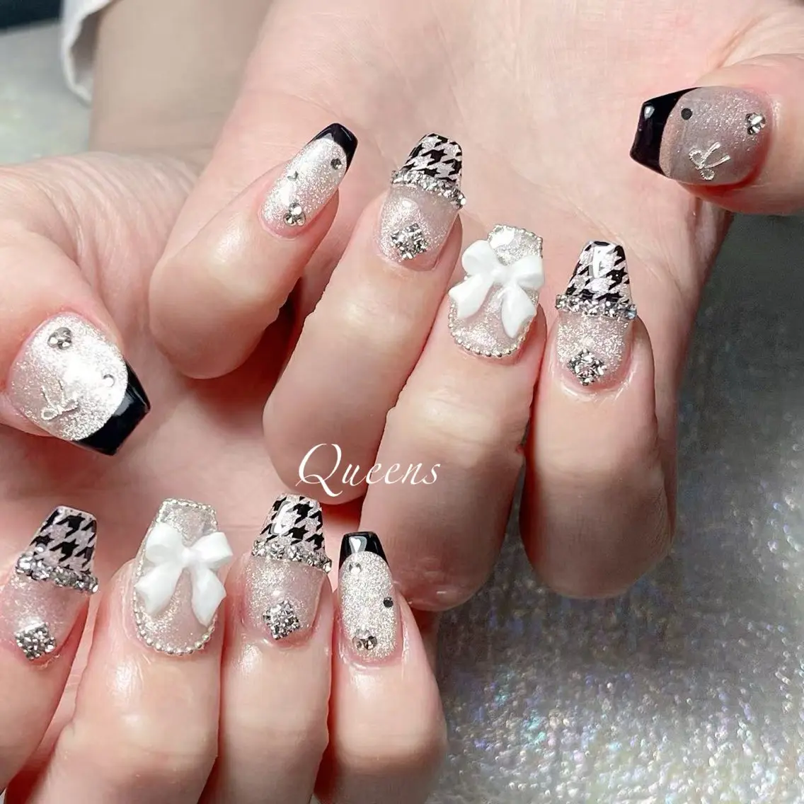 ネイル ハンドネイル Queens ひなのネイルデザイン