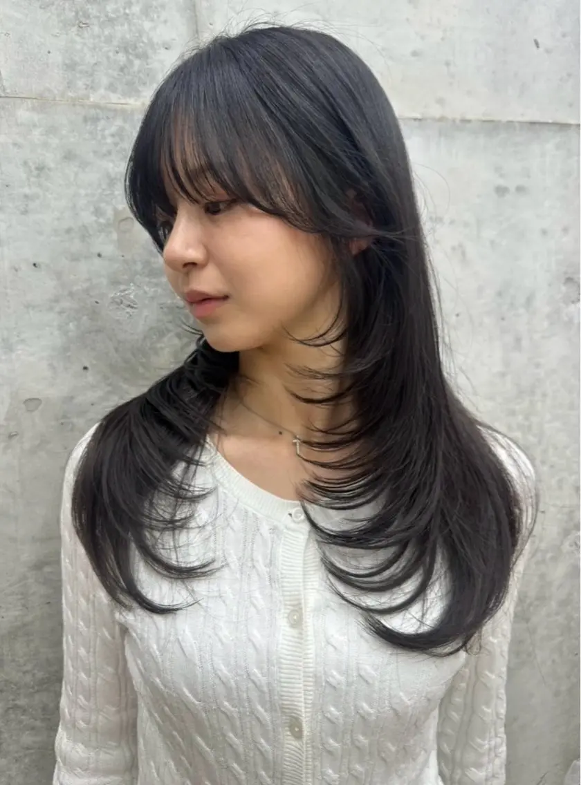 セミロング レイヤーカット 森本 笑のヘアスタイル