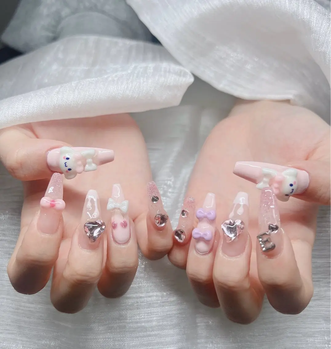 ネイル オーロラネイル チークネイル 長さ出し フットネイル フレンチネイル ハンドネイル Lee Nails チップ長さだし専門店のネイルデザイン