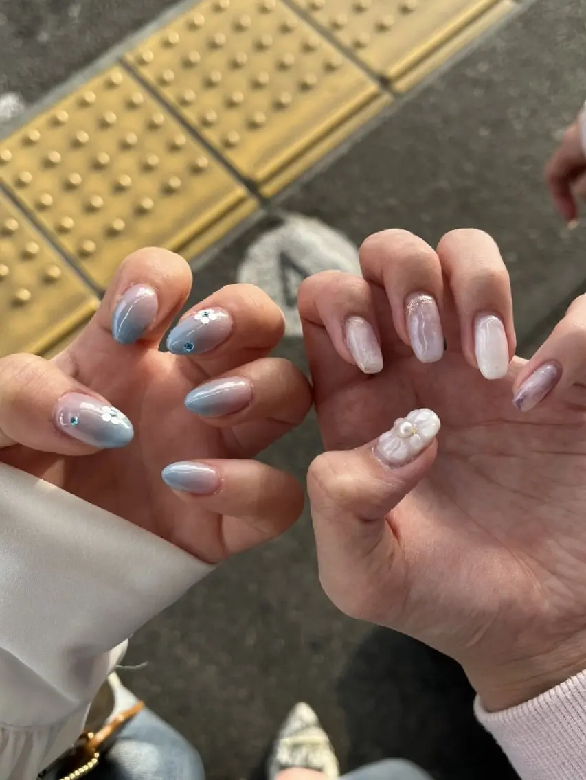 ネイル グラデーション 水色 ハンドネイル bs-nail金山/ 佐々木優羽🎀のネイルデザイン
