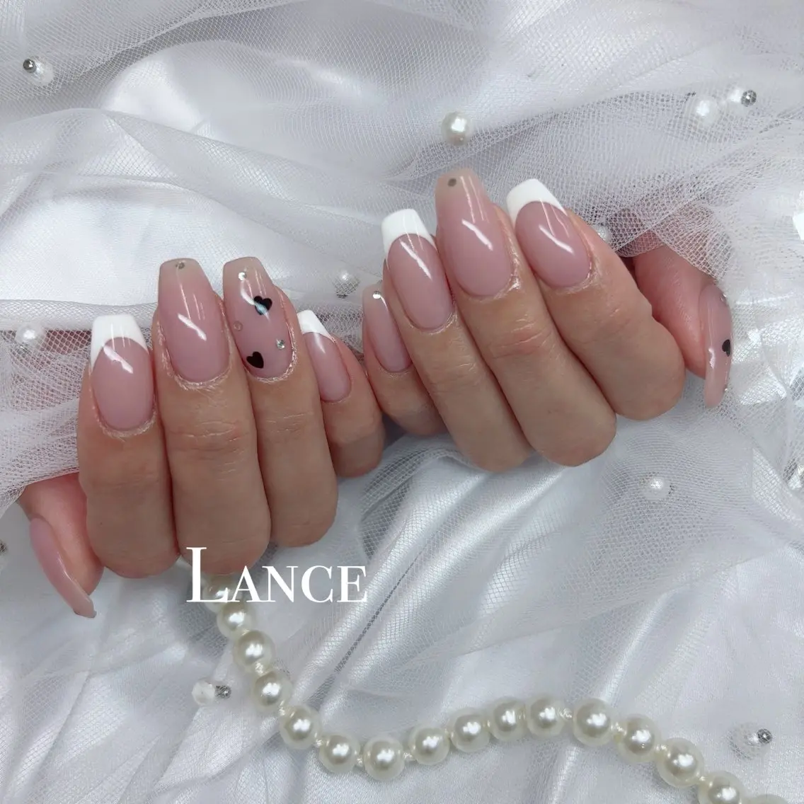 ネイル オーロラネイル フットネイル フレンチネイル ガラスフレンチ 氷ネイル・うるうるネイル ハンドネイル Lance nailのネイルデザイン