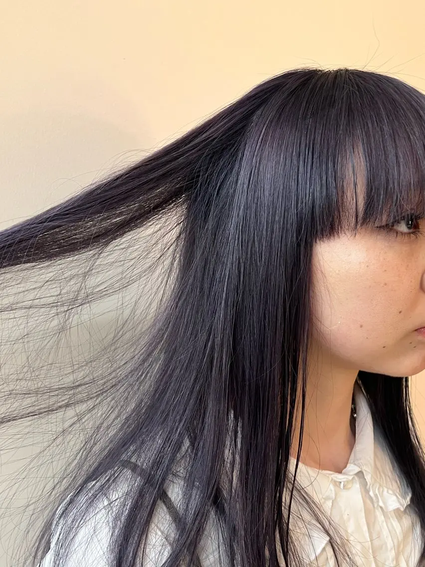 ロング カラー パープルカラー 吉田 紫音のヘアスタイル