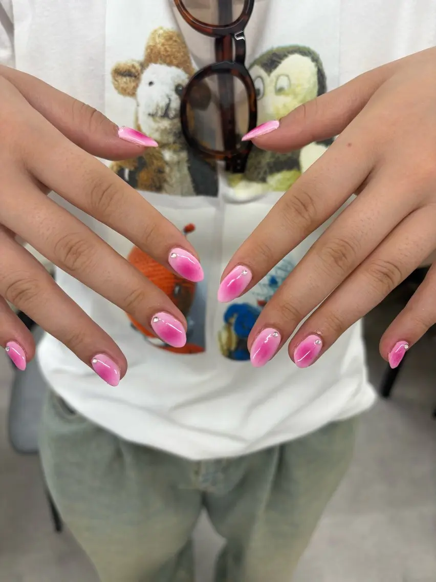 エアブラシネイル🌺オフ無料✨の写真